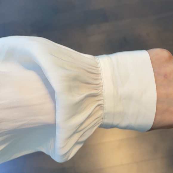Silk blouses - Picture 4 of 5